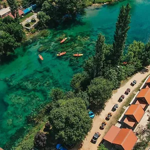 river-huts-zrmanja.hotelinzadar.com/